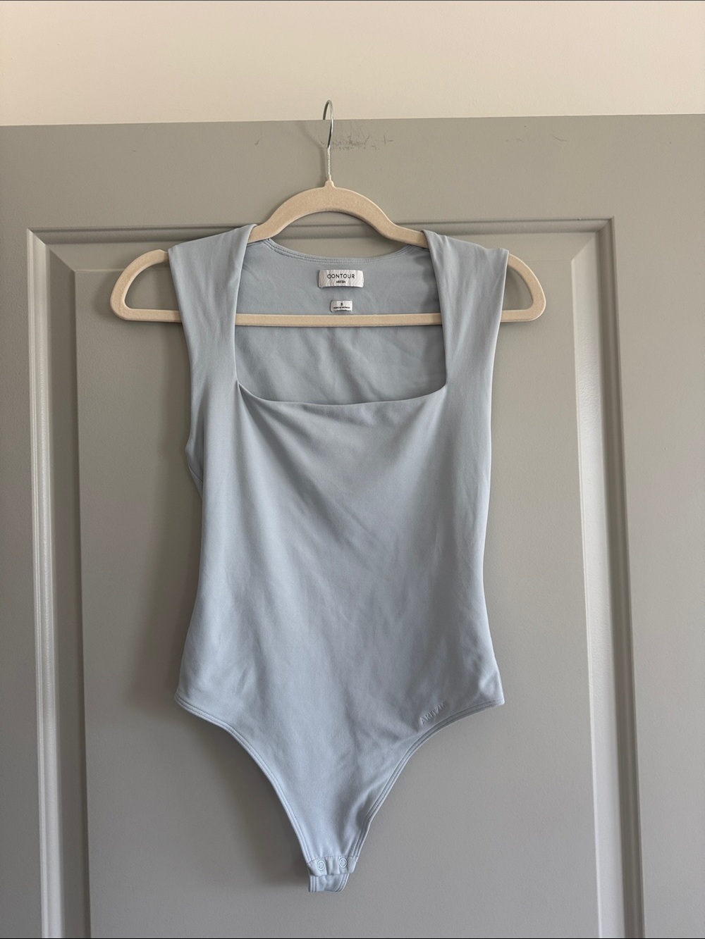Aritzia Contour Pale Blue Scoop Neck Top